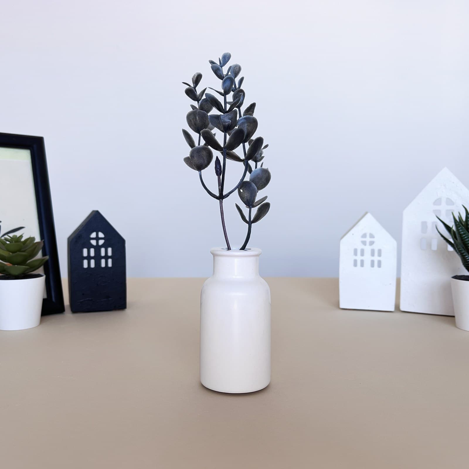 Ваза Флакена Мала Біла | Гіпсовий Виріб від майстерні "Щаслива Качка" - Слайд 6