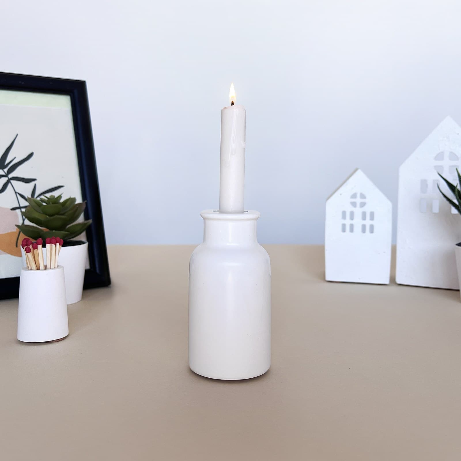 Ваза Флакена Мала Біла | Гіпсовий Виріб від майстерні "Щаслива Качка" - Слайд 4